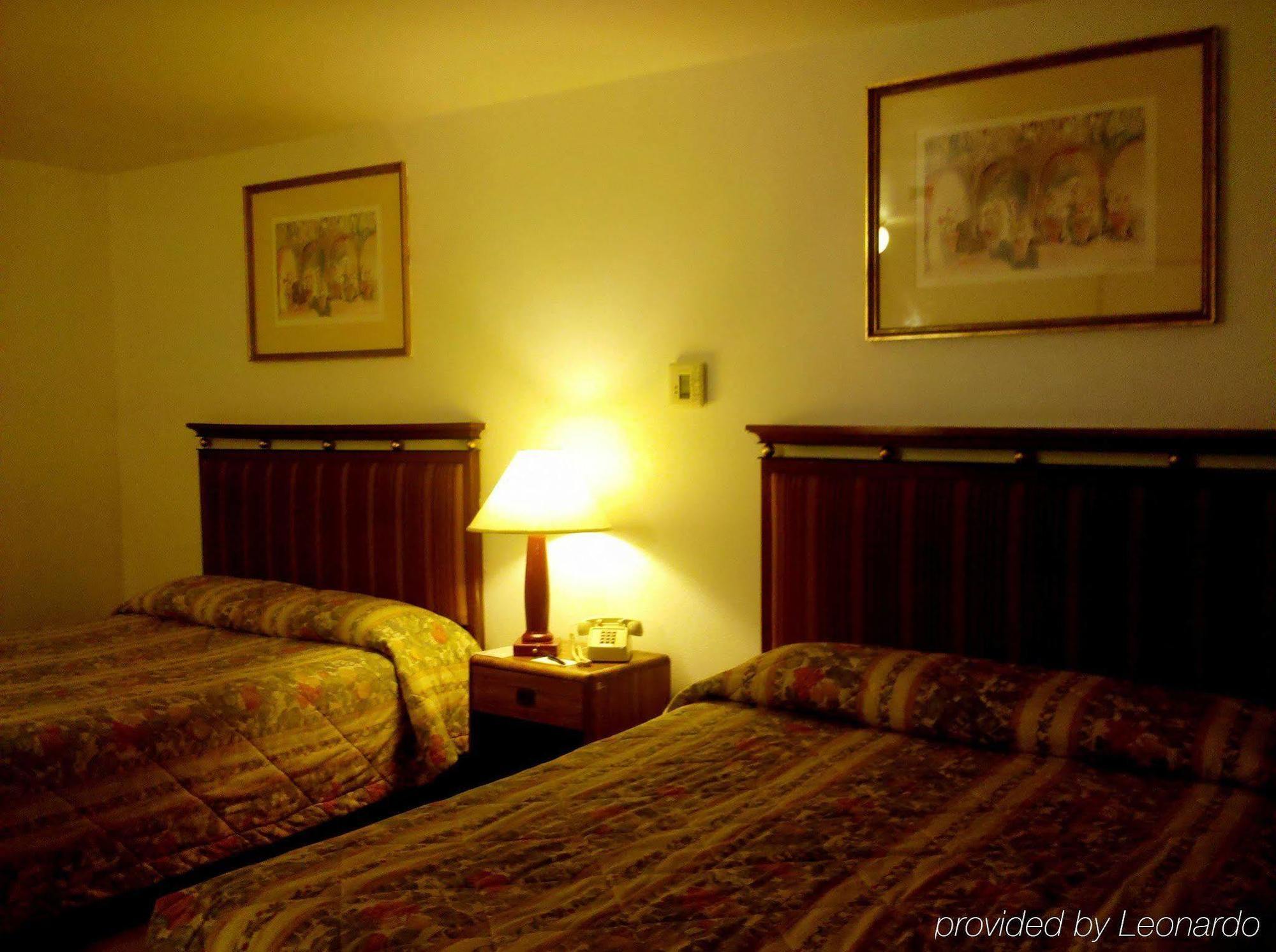 Maple Inn And Suites Los Banos Zimmer foto